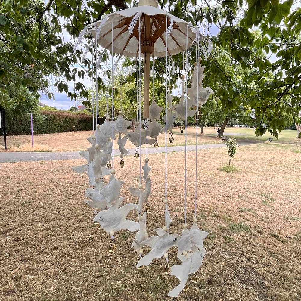 VIE - Vendita all'ingrosso Decorazione mobile - Mobile artigianale in carta di gelso, cuore e farfalla, 50x20 cm14