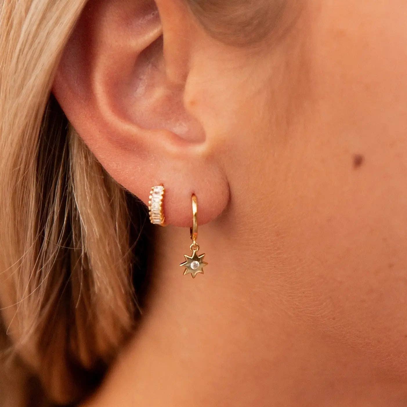 Mauve Jewelry Co. – brincos huggies por atacado – Aros Sunburst1