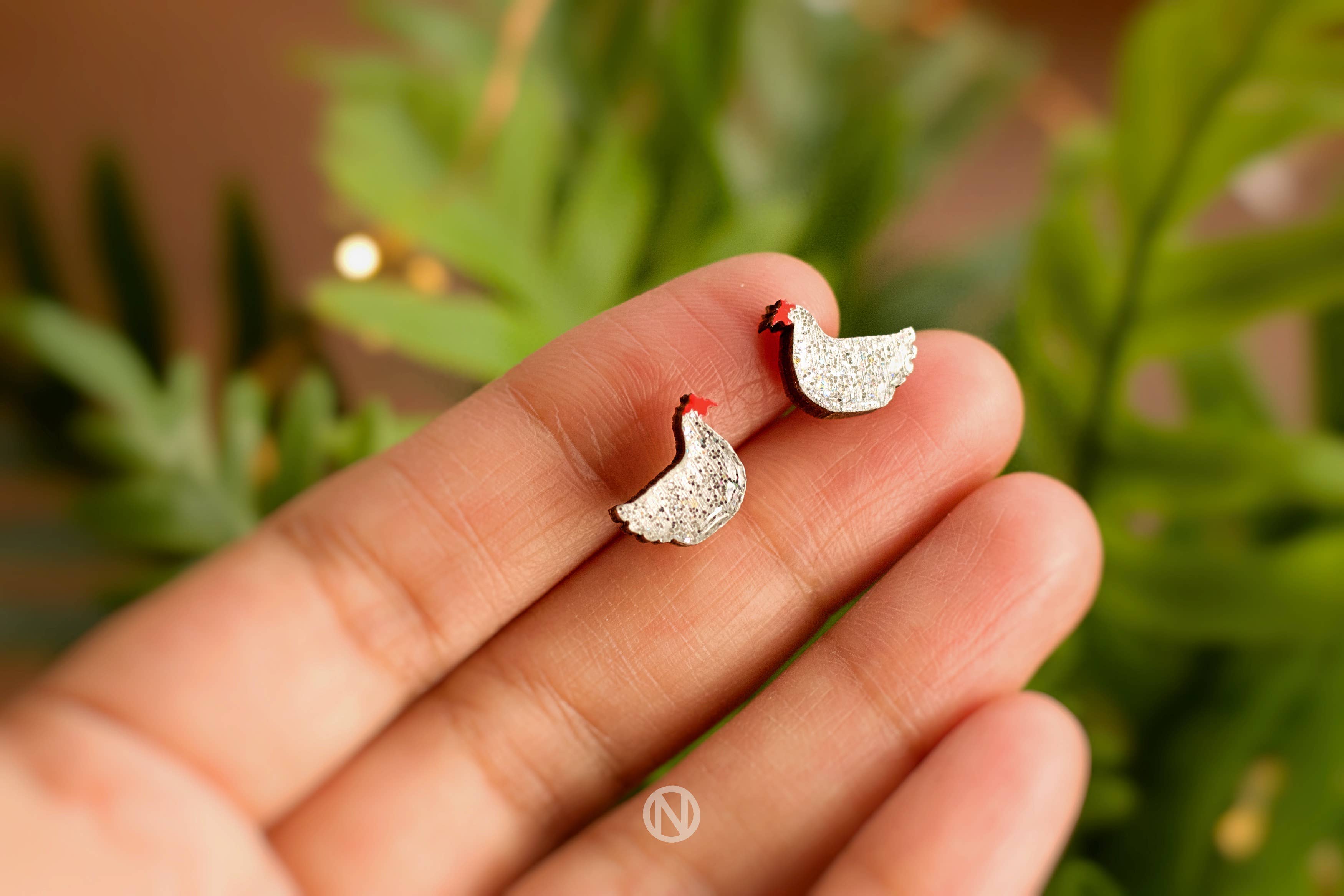 Naoi – wholesale Solitärörhängen – Chicken Stud Örhängen - Handgjorda på beställning3