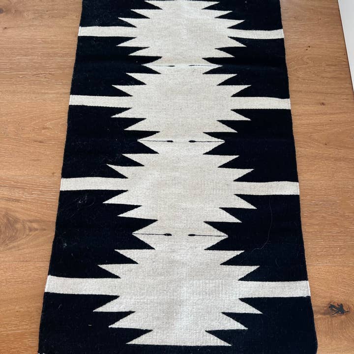 Wylde Brigade - Wholesale Area Rug - Matamoros Aztec Handwoven Wool Rug4