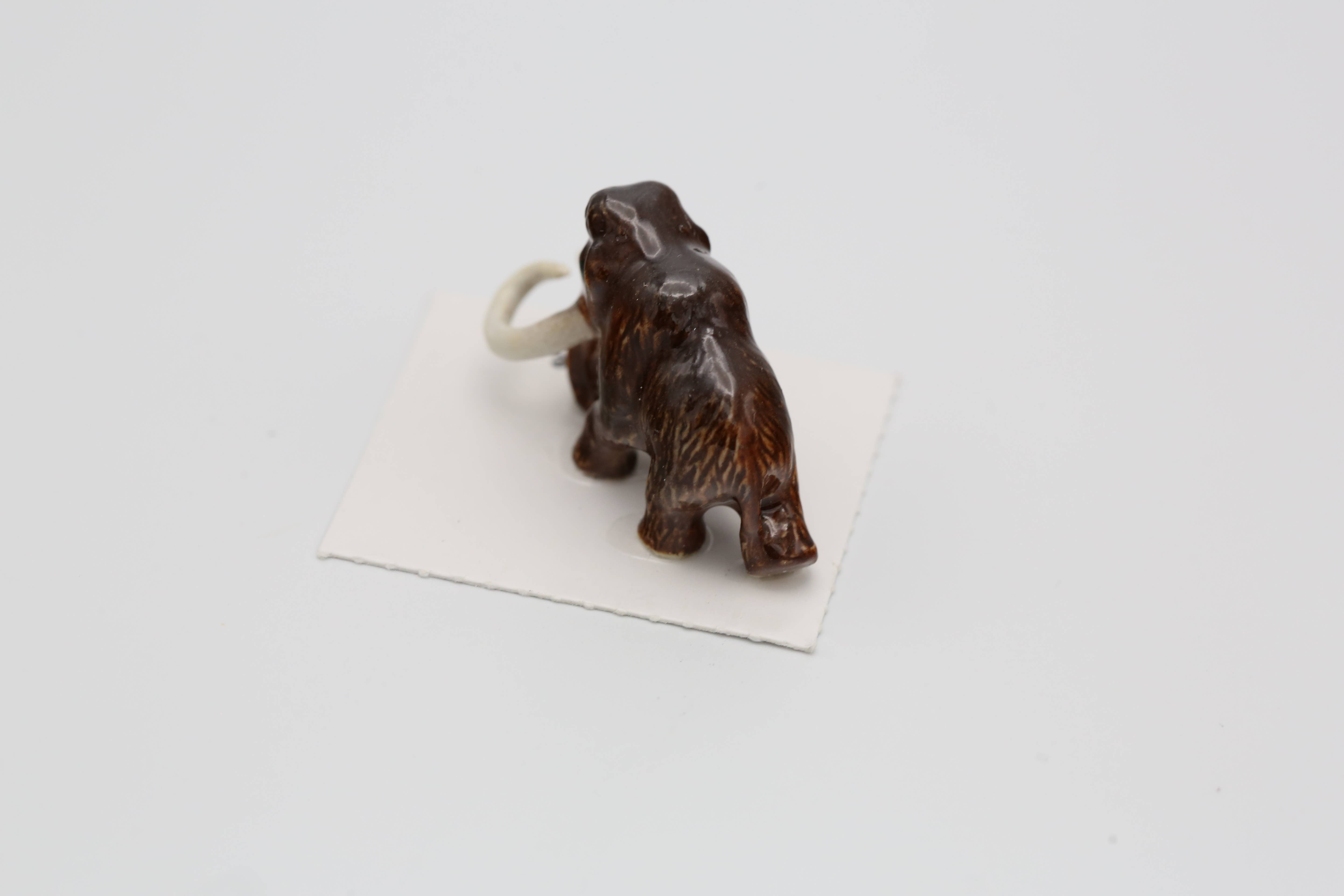 Little Critterz - Wholesale Decorative Figurine - Iyuba Wooly Mammoth Porcelain Miniature1