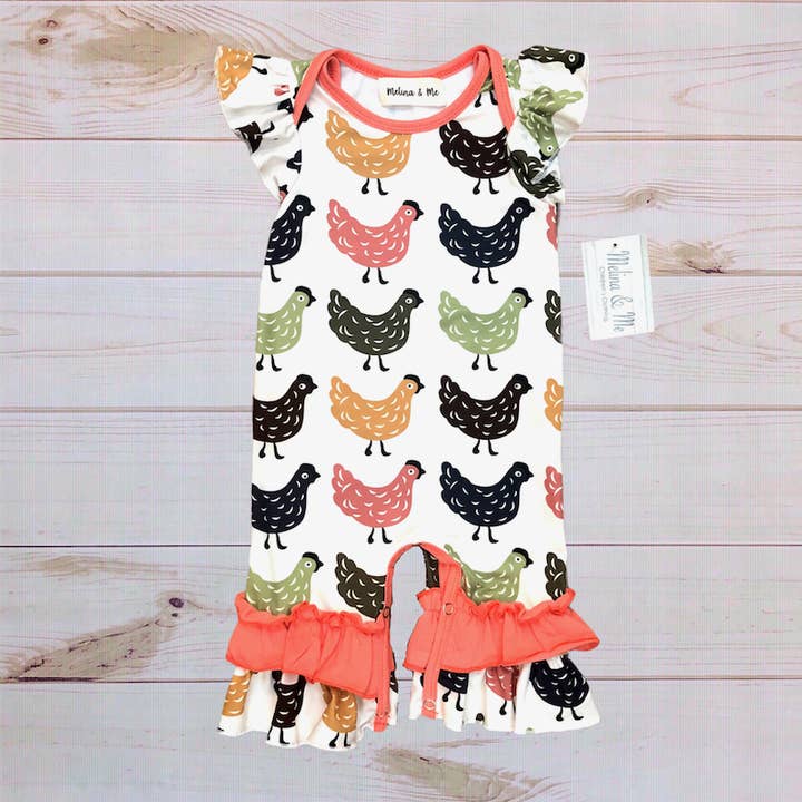 Barboteuse Farmhouse à manches courtes pour la vente par Melina & Me