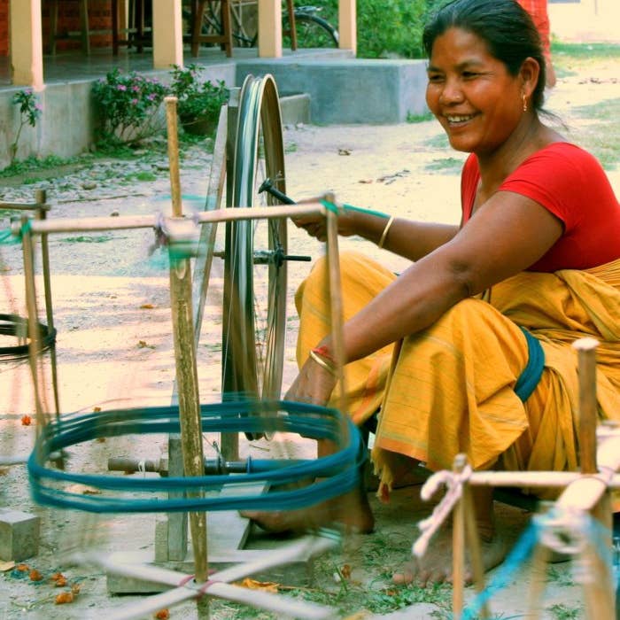 Sustainable Threads - Wholesale Table Runner - Runner | Handwoven | Recycled Banana Fiber | Frosting1