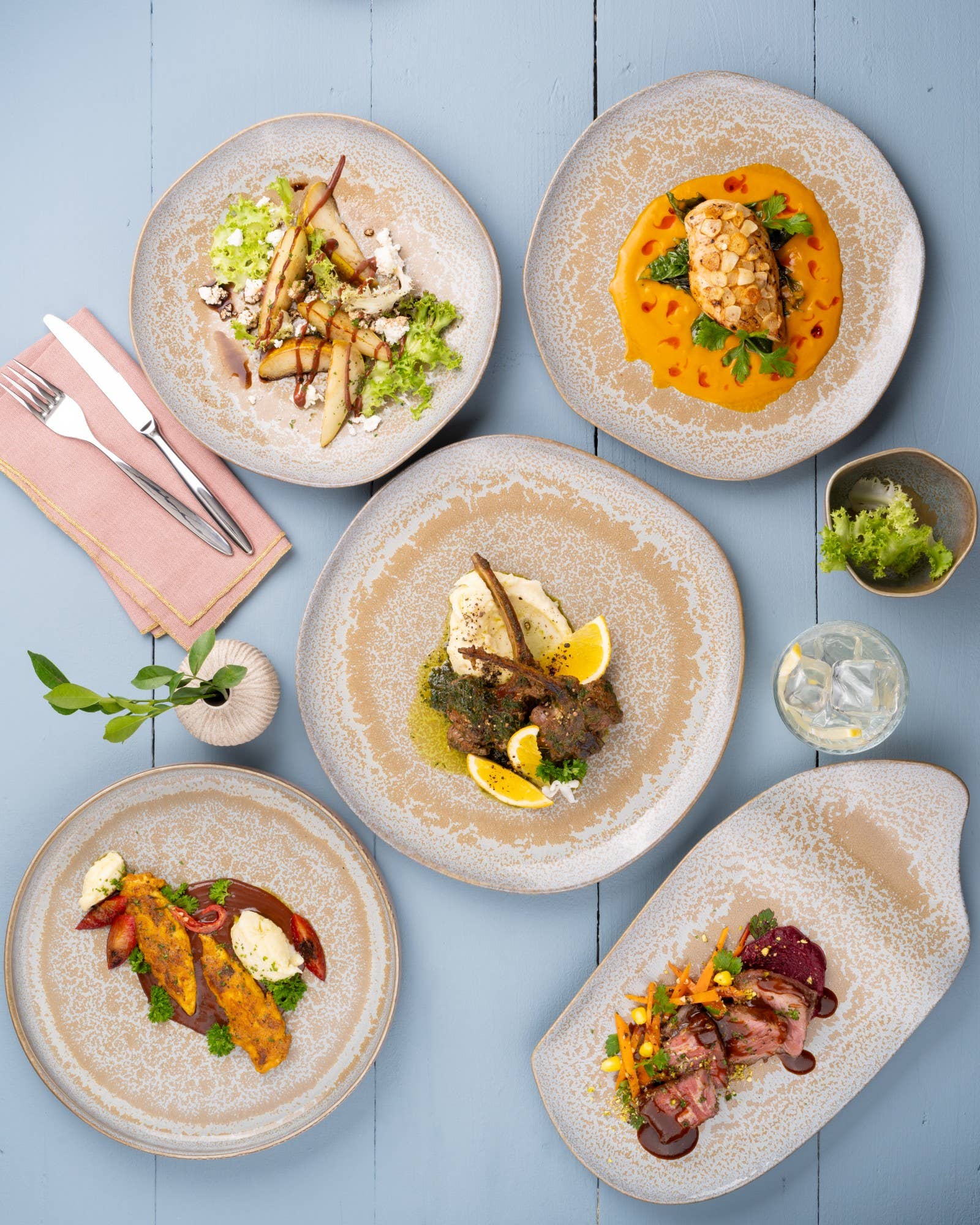 Ariane Fine Porcelain - Vente Assiette - Assiette à dîner en porcelaine artistique | Forme irrégulière4