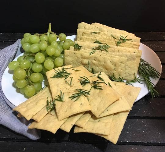 Jennifer's Homemade - Wholesale Crackers - Rosemary Flatbread3