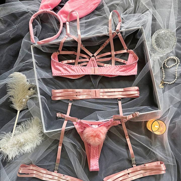 Sweetkama – Lingerie - Mulher por atacado – Conjunto de Lingerie Picante com Sutiã Aberto e Fantasia de Coelhinha Suja para Senhoras SKLG40511