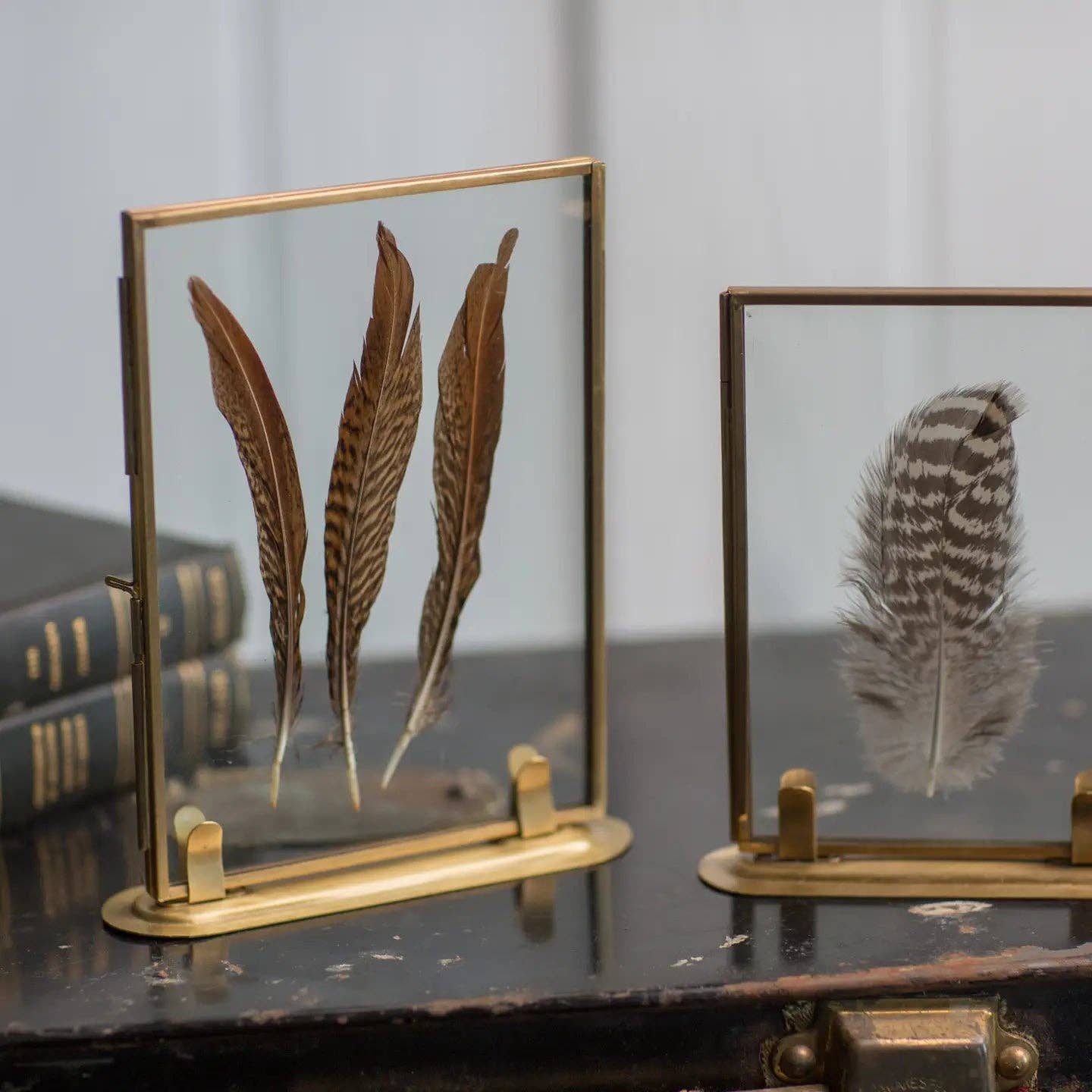 Mothology Home – Engroshandel Billedramme – Solid messingramme med stativ0