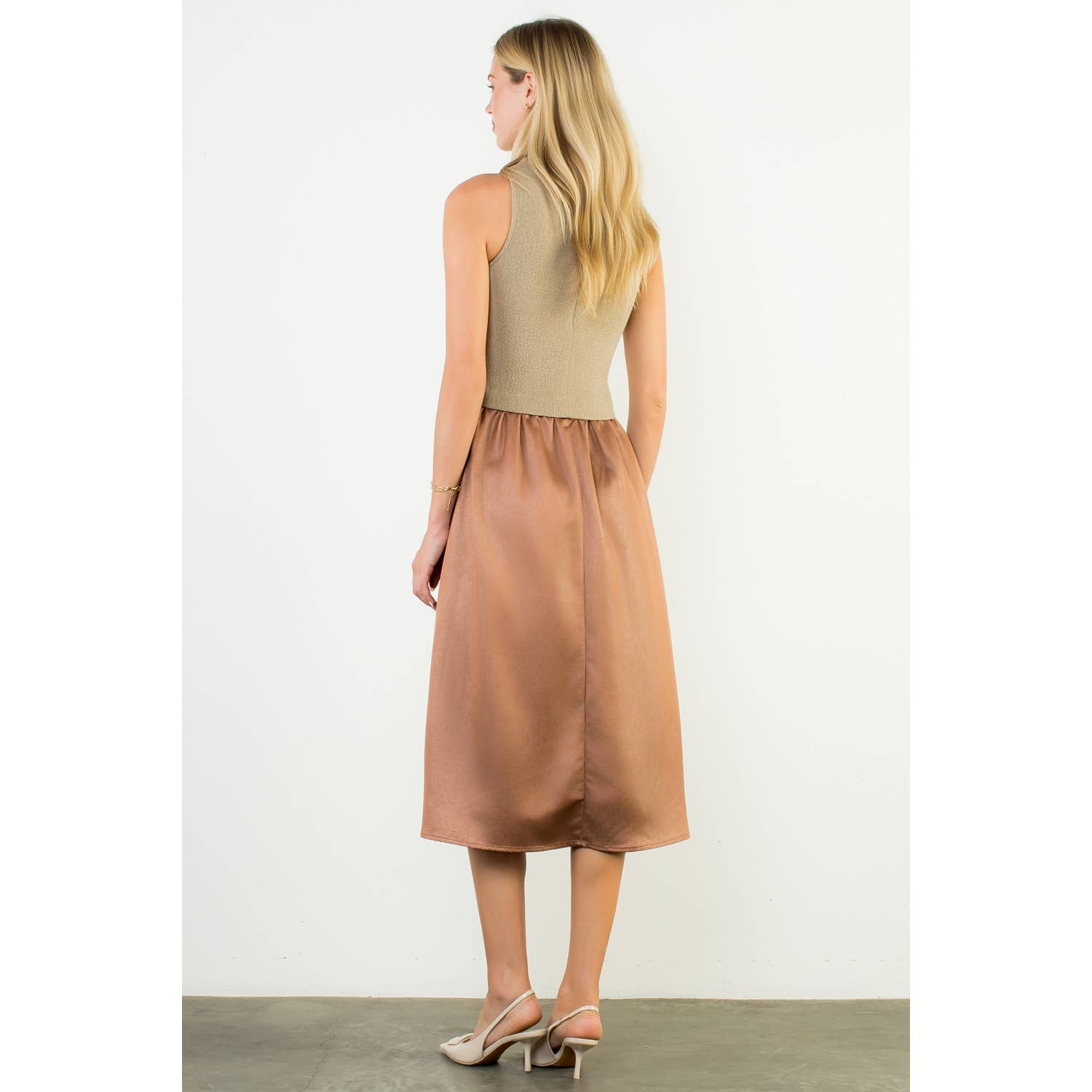 THML – Engroshandel Kjole - Dame – Ærmeløs Maxi Kjole i Blandede Materialer12