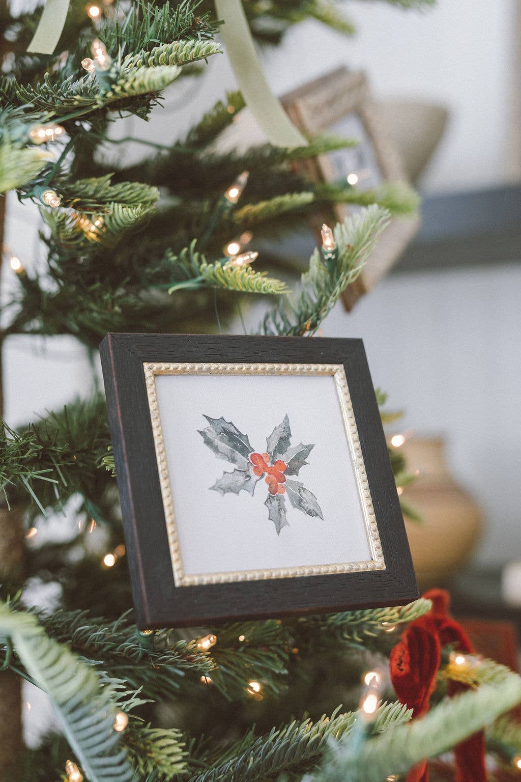 Petal Lane Home - Wholesale Christmas Wall Art - Holly Leaves Framed Antique Art1