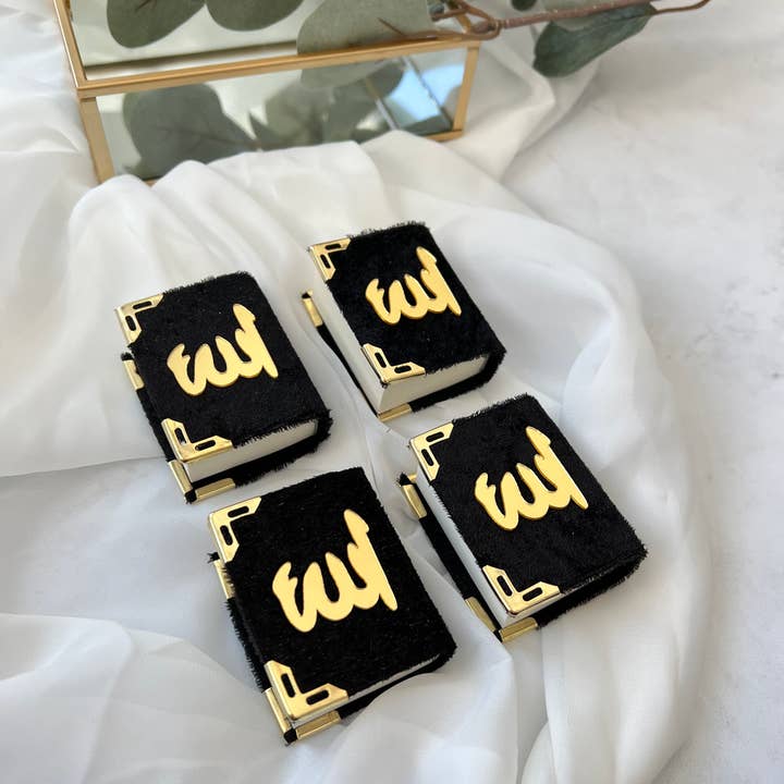 Uniq Favors – Engroshandel Bedehalskæde – Velvet Quran gave i æske, personlig islamisk arabisk gave