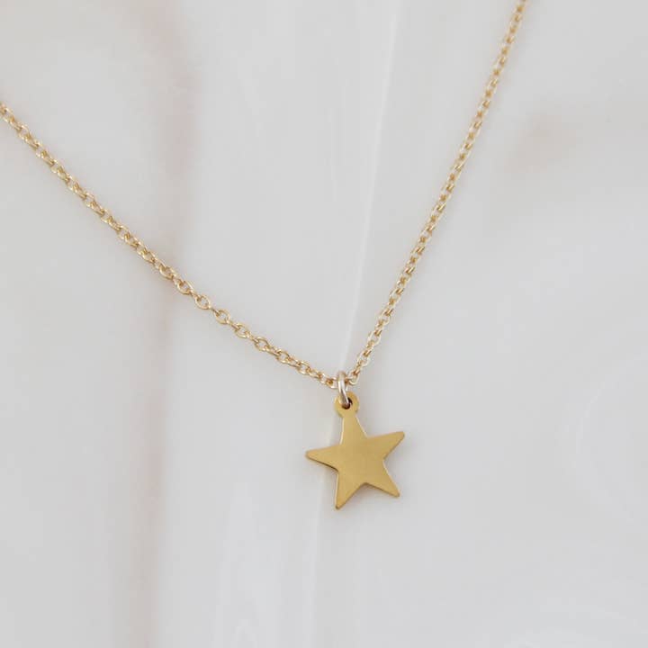 Star Necklace for wholesale by MAIVE