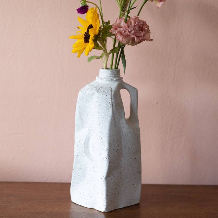 pretti.cool - Wholesale Vase - Milk Jug Vase | White Terrazzo1