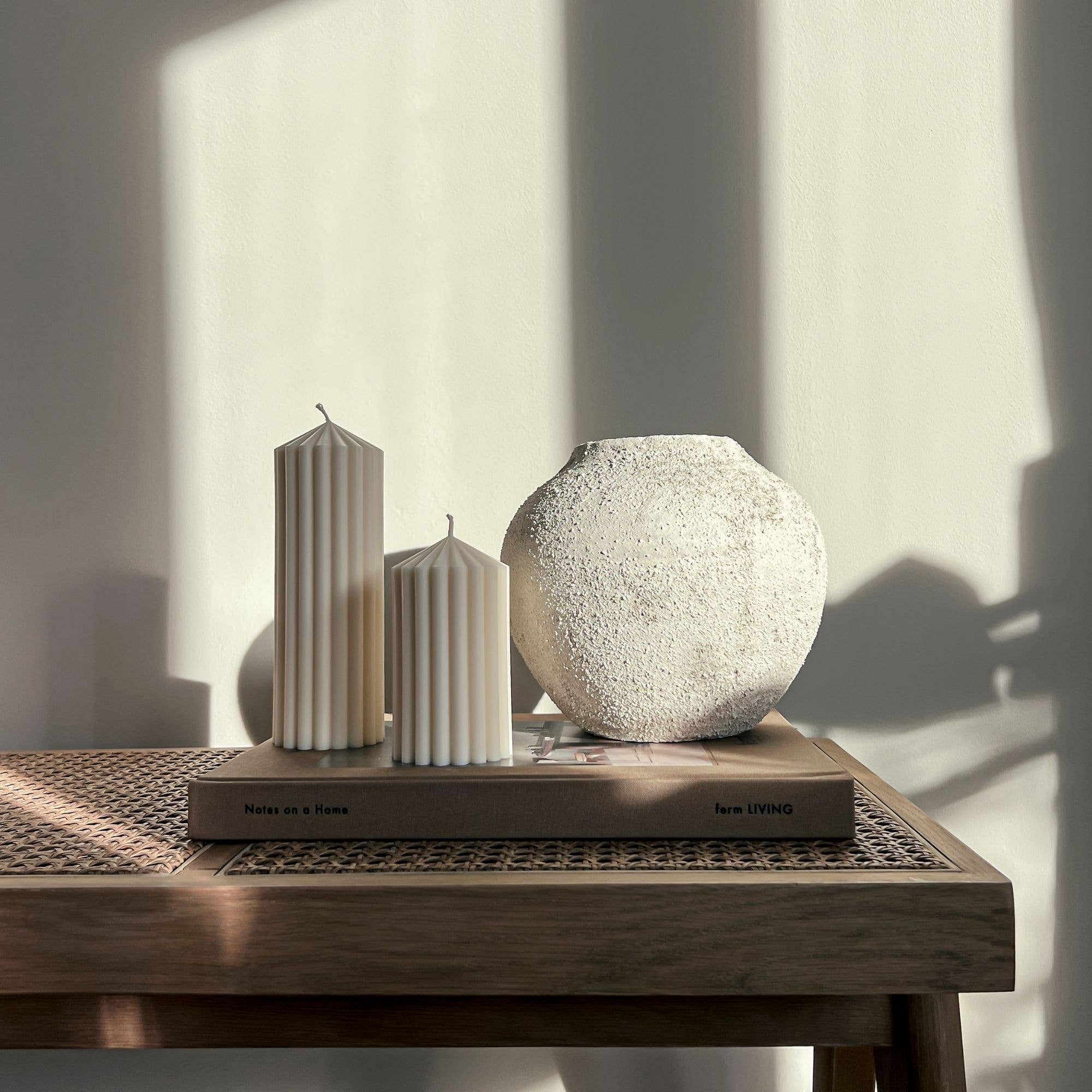 NOMA Studio - Wholesale Novelty Candle - Sculpture Candle Messina – Rapeseed Wax, H 20 cm3