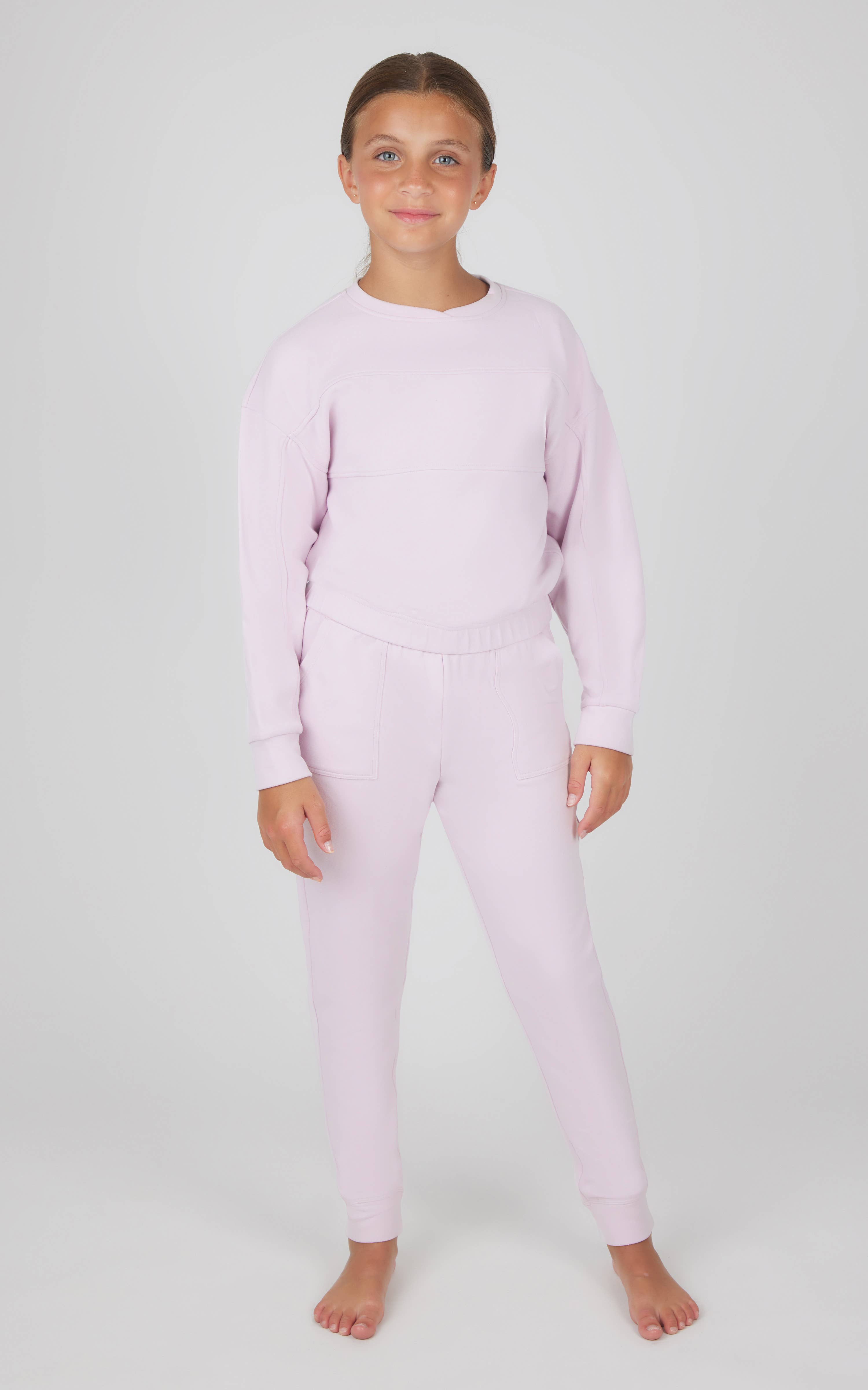90 Degree by Reflex & Yogalicious – Großhandel Loungewear-Set – Kinder – Mädchen-Melange-Set mit Langarmshirt und Jogginghose0
