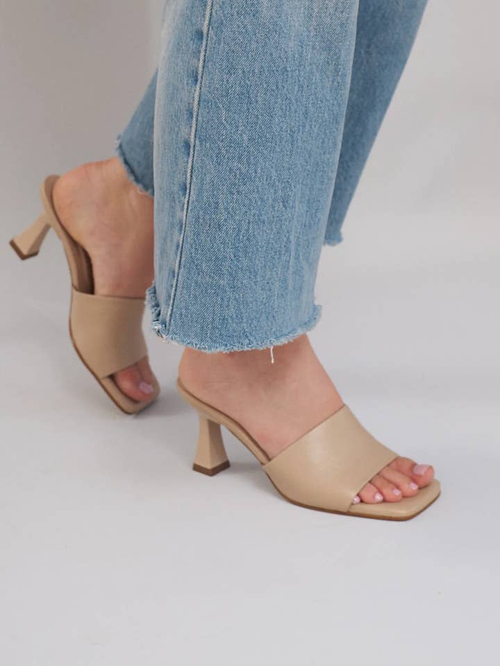 L.A. Talons - Chair - Chair pour la vente par Emilia Merz