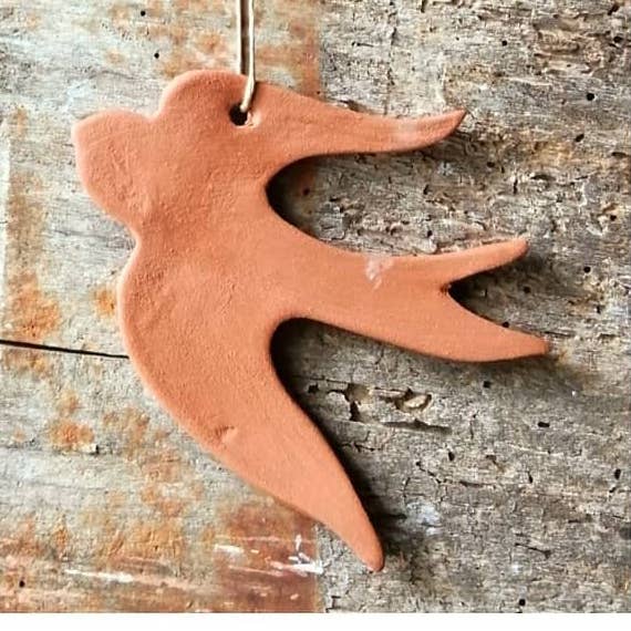 Terracotta ceramic swallow for wholesale by lpdv ceramics