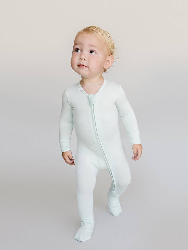 Tiny Tuckets - Wholesale Sleepsuit - Baby - Convertible Zip Footie11