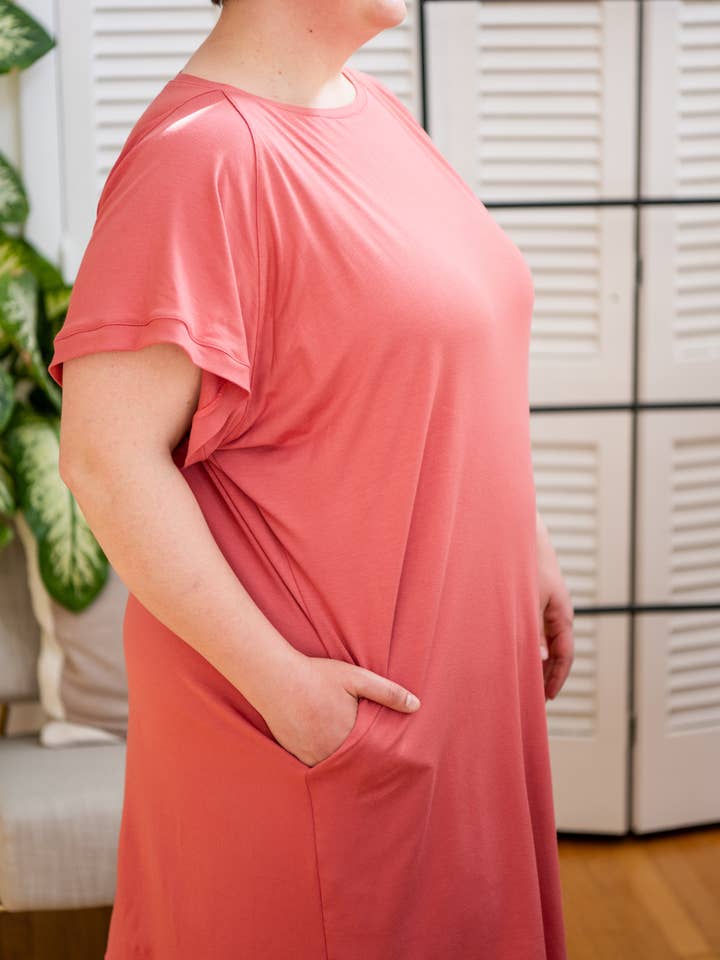 Knieriem Designs - Wholesale Dress - Women's - Short Sleeve Coral Knit Dress w/Pockets in Rayon Lycra4