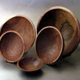 Petermans Boards and Bowls Inc. - Wholesale Serve Bowl - 10" BLACK WALNUT ROUND BOWL