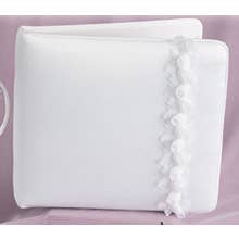 Libro degli ospiti in raso con fiori in chiffon per la vendita all'ingrosso da parte di Simply Charming