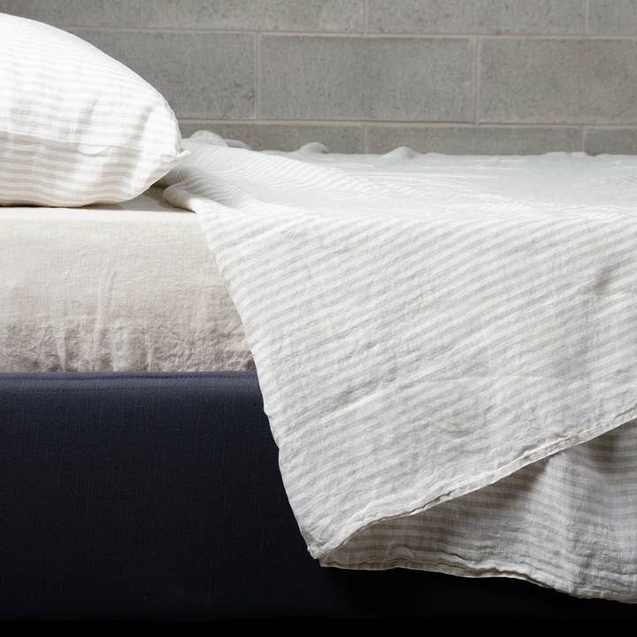 Alba Bedding Set, 100% linen for wholesale by UNOCASADESIGN
