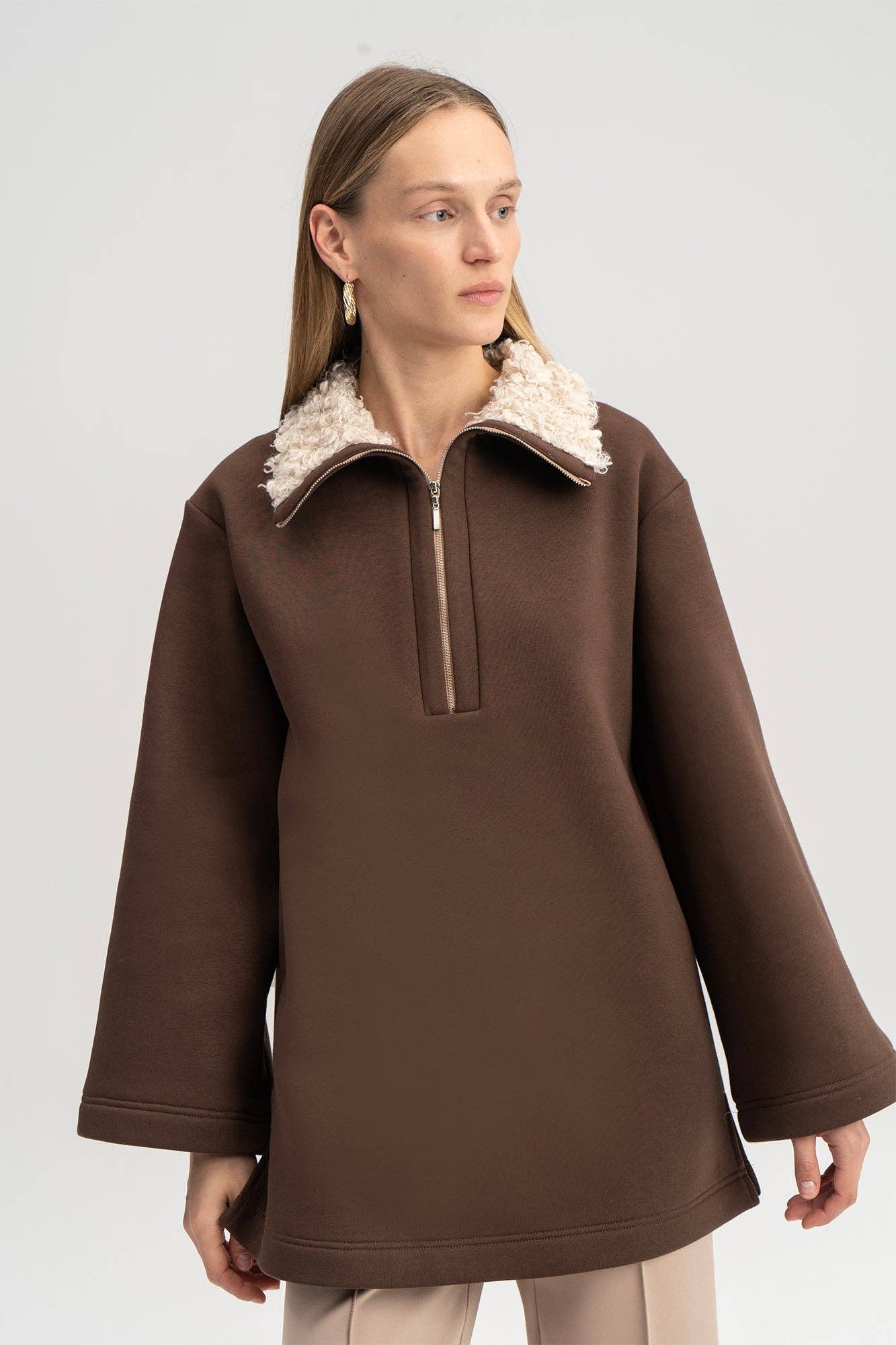 Brown FAUX FUR COLLAR SWEATSHIRT for wholesale on Faire0