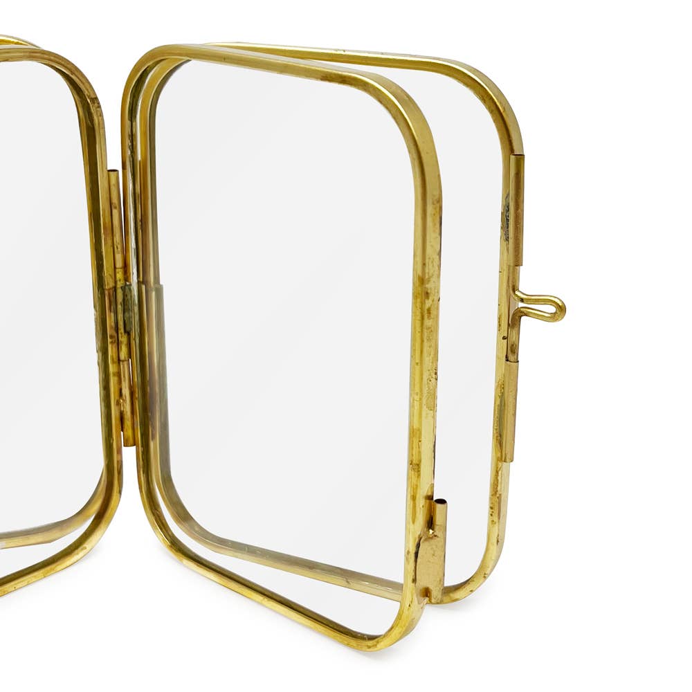 Isaac Jacobs International - Wholesale Picture Frame - Isaac Jacobs 2x3 Round-Edged Floating Frame with Locket2