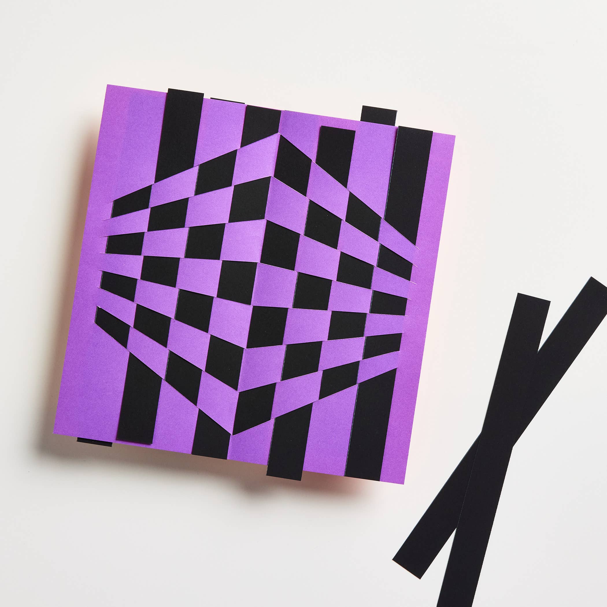 MAJO IDEAS – wholesale DIY craft kit – Child – VOL ①② — OP ART Sticker Based Art Pack18