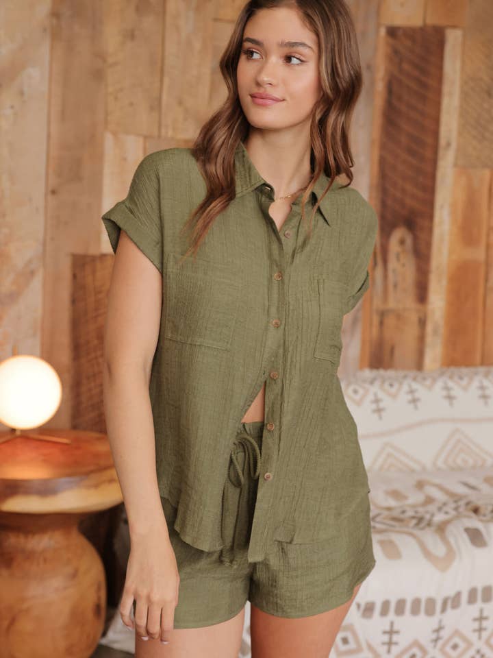 Blu Pepper – wholesale Shorts – Dam – SKRYNKLIGA VOLANGBYXOR MED DRAGKEDJA47