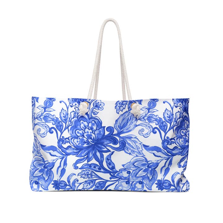 Bolso de playa azul y blanco con estampado floral. Asa de cuerda para fin de semana. para venta al por mayor de Lyn Roma