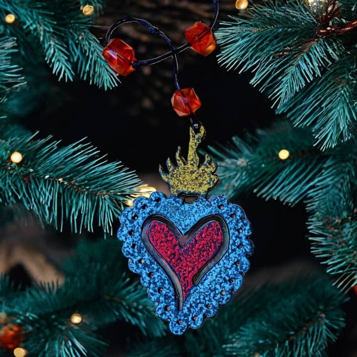 Whimsies - Wholesale Ornament - Milagro Heart ornament girlfriend Valentines Christmas USAÂ