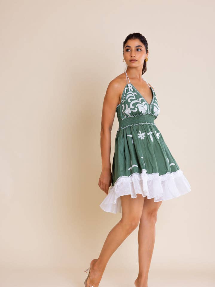 Grön Och Vit Broderad Boho Klänning för wholesale av Label Reyya