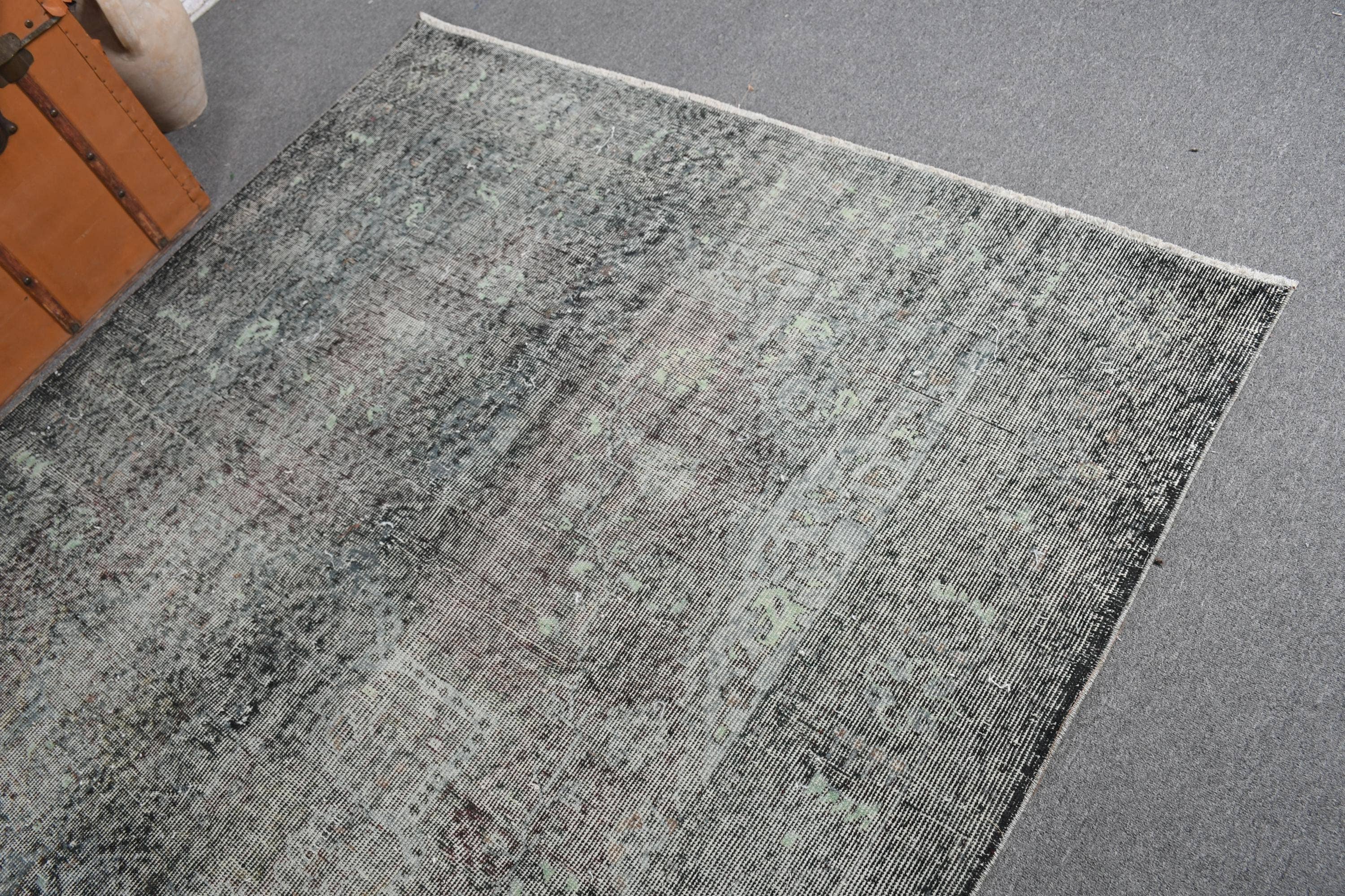 The Loom Wholesale – wholesale Runner rug – Vintage Distressed Wool Rug - Handmade and Gray6
