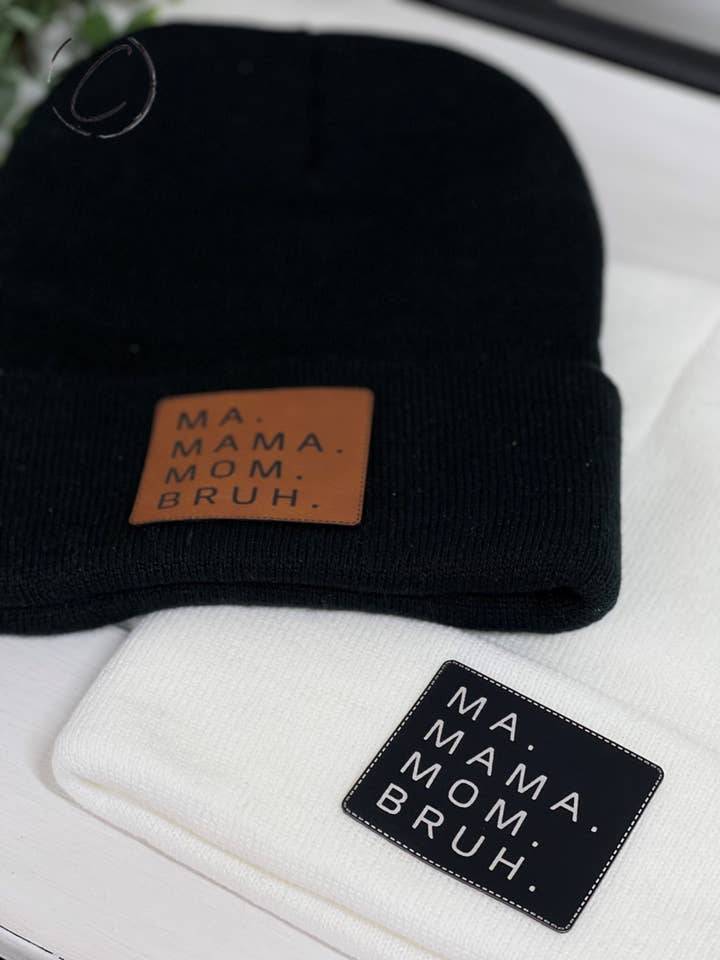 Ma, Mama, Mam, Brush Patch Beanie voor wholesale door CMD Wholesale