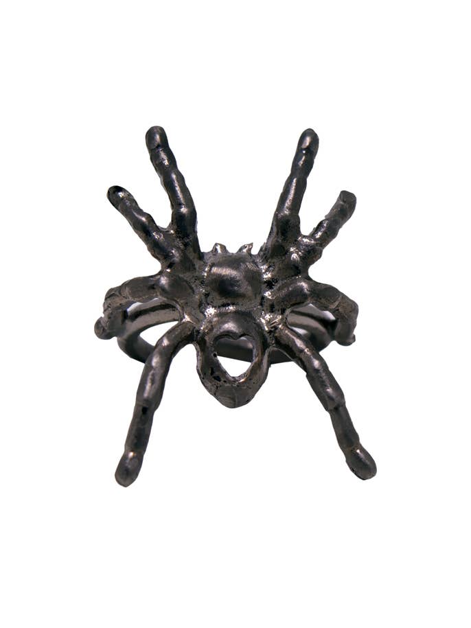 Orecchini Arachne per la vendita all'ingrosso da parte di Kira Don Jewel