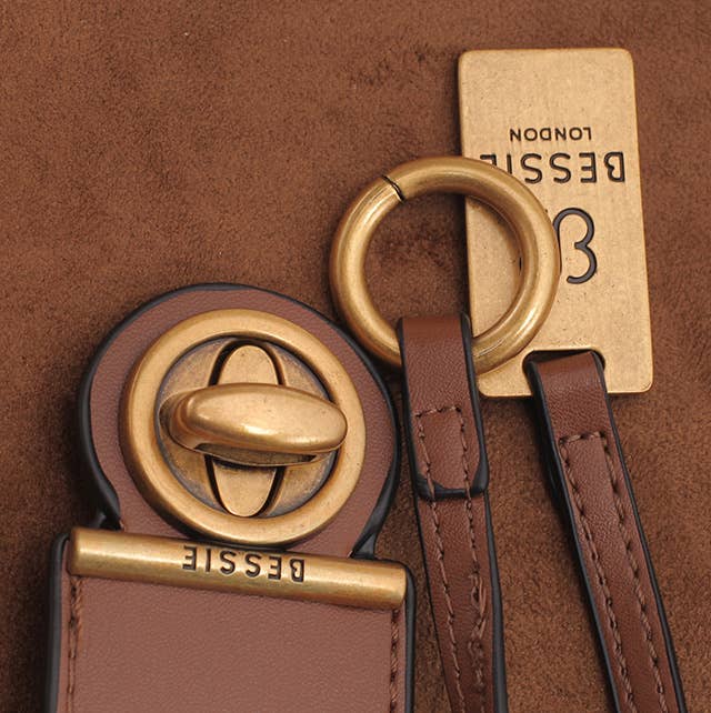 Bessie London – wholesale Shoulder bag – women's – CLASSIC TURN-LOCK SHOULDER BAG5