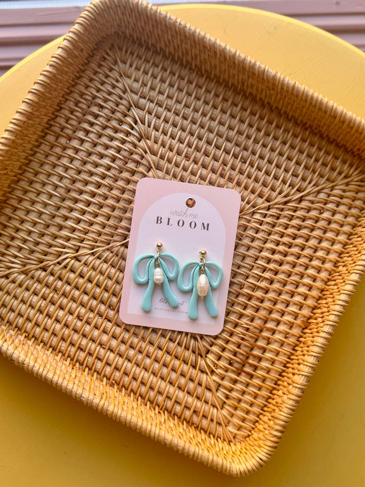 Lazos de Perla Azul | Pendientes de Arcilla Polimérica Hechos a Mano para venta al por mayor de Watch Me Bloom