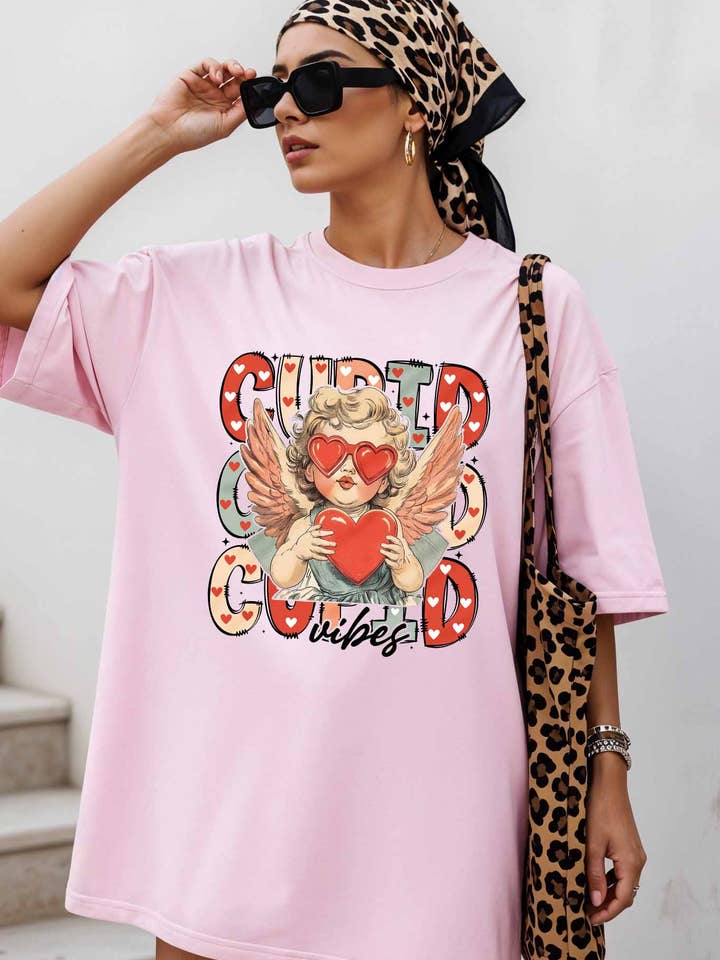 Damen Soft Graphic T-Shirt, Valentinstag, Amor für den Großhandel von Khristee