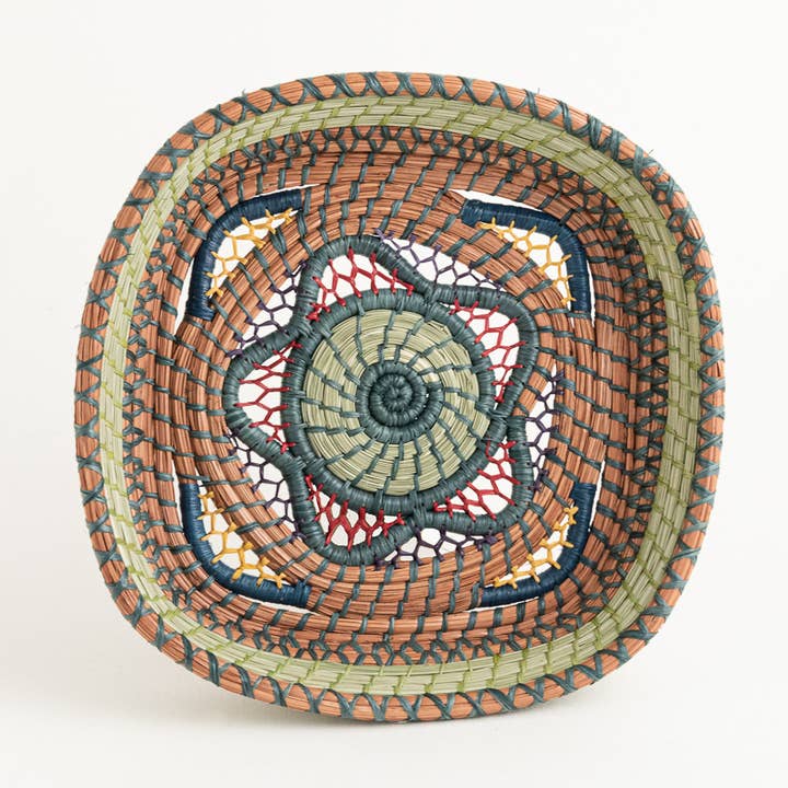 Estrella Basket for wholesale by Mayan Hands