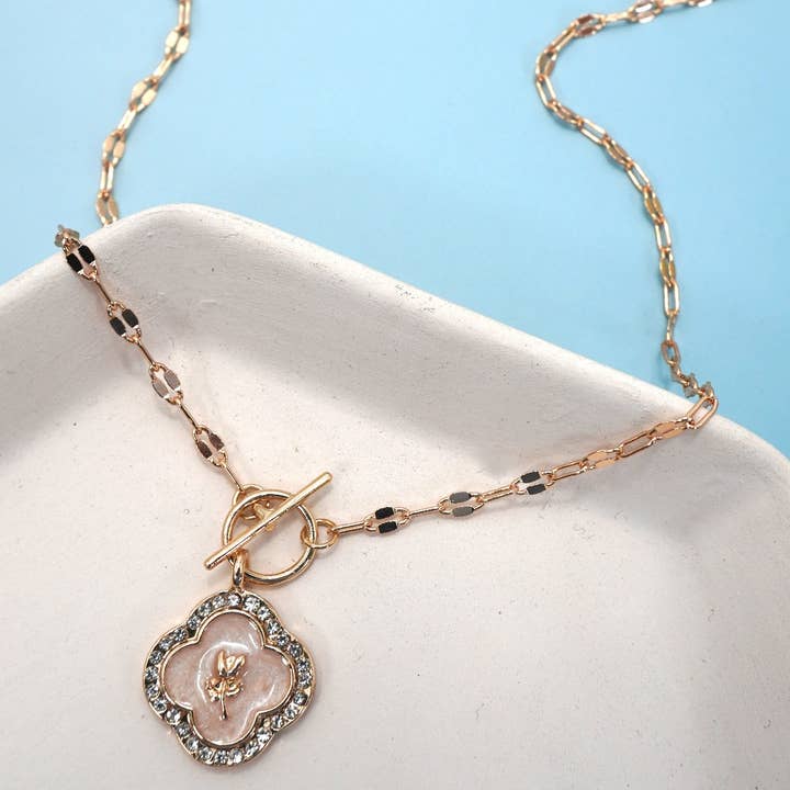 GOLD RHINESTONE ROSE FLOWER PEARL CHARM TOGGLE NECKLACE | 80N9201 for wholesale on Faire0