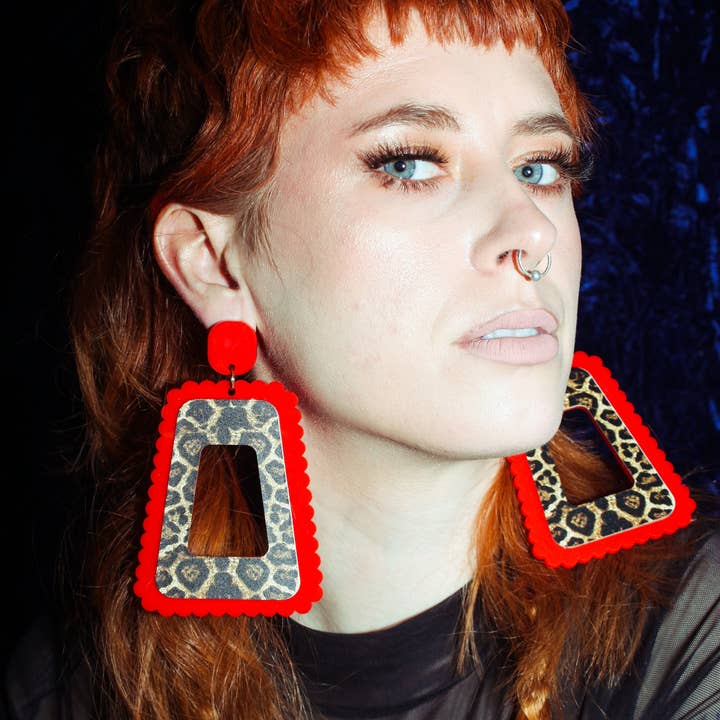 Fairly Odd Shop - Wholesale Dangle Earrings - Leopard 60s Style1