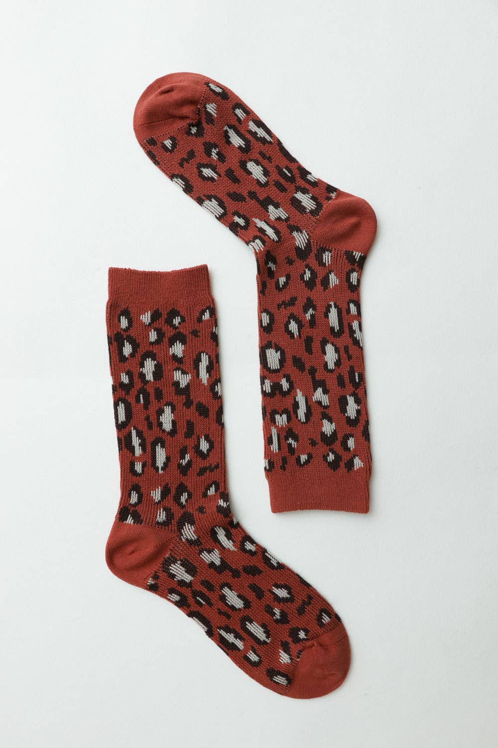 Leto Accessories - Wholesale Socks - Women's - 🐾 Soft Animal Print Leopard Knit Socks – Perfect for Winter9