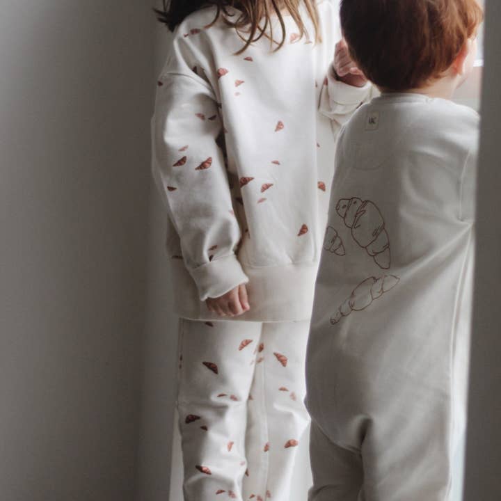 VACVAC studio - Wholesale Top & Pant Set - Kids - PETRI set - Croissant mini print3