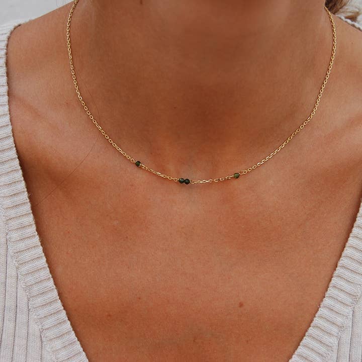 Sterling silver necklace with green tourmaline. para venta al por mayor de Yneda Jewels