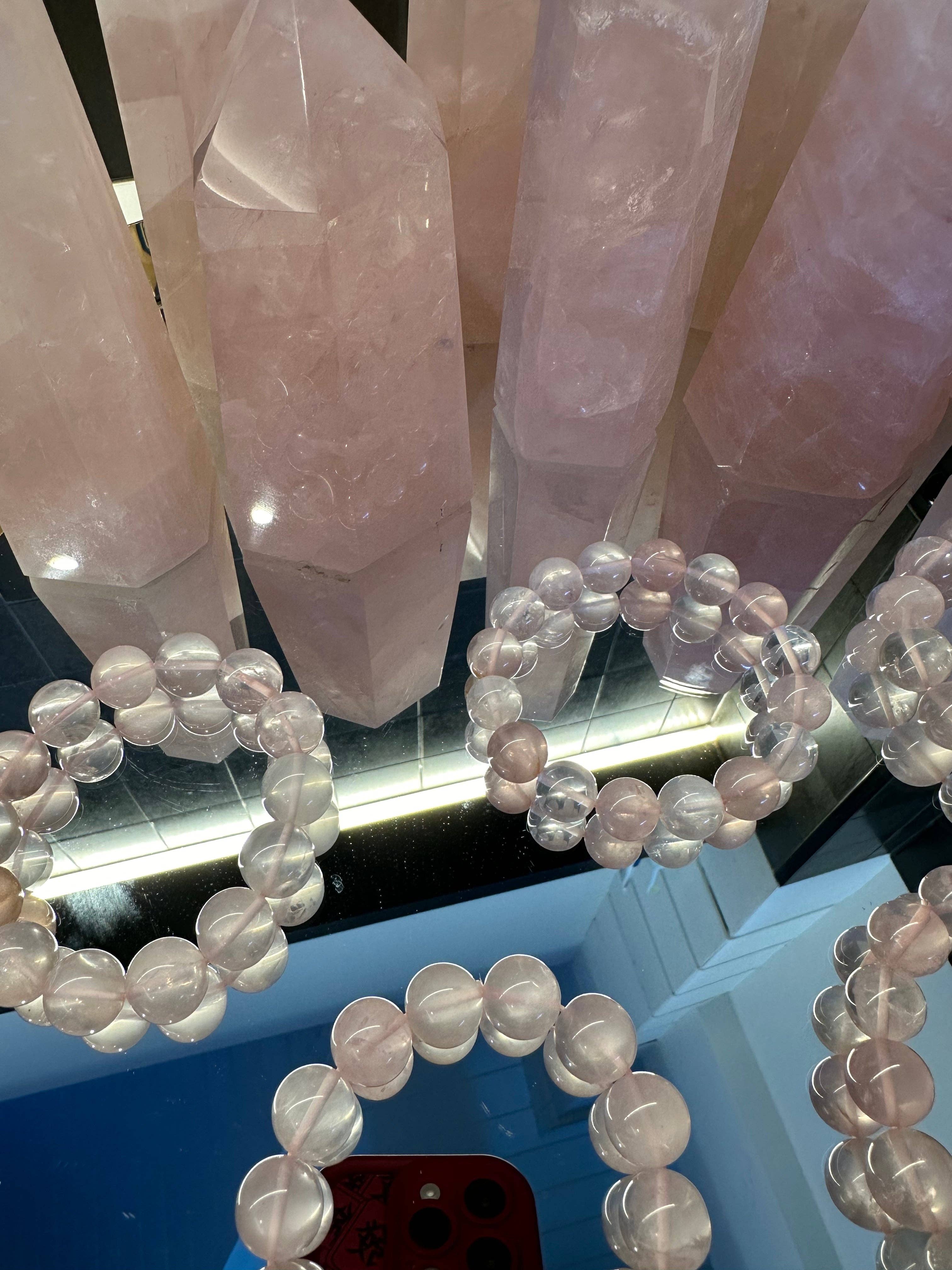 Moon Rituals - Vente Bracelet de perles - Bracelet en cristal de quartz rose du Mozambique unique, cadeau de Noël en cristal4