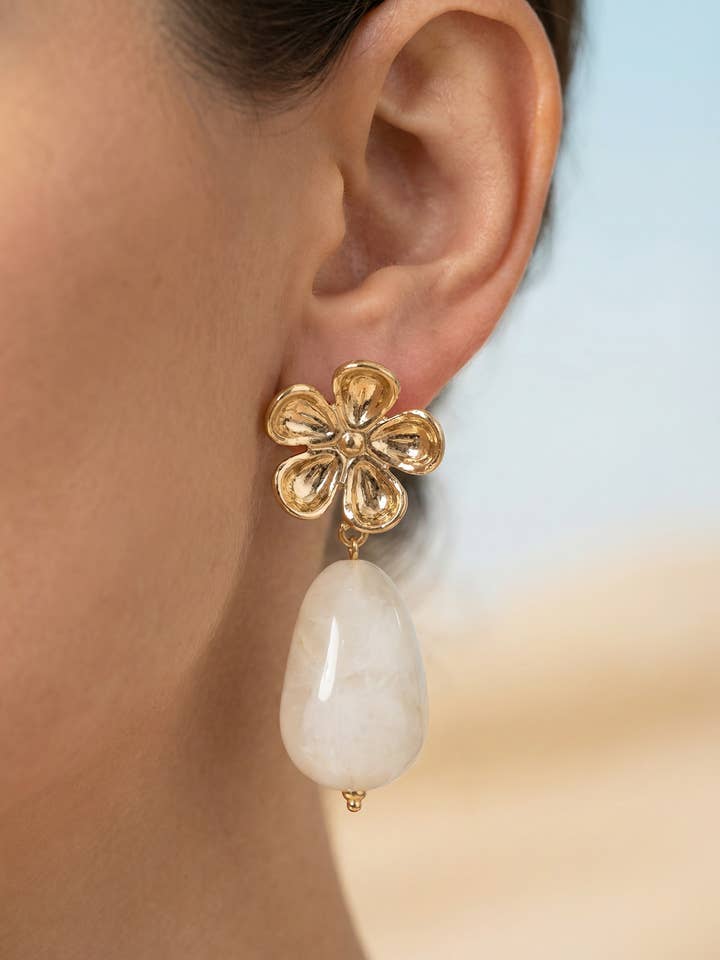 Blumenohrringe Harz & Natur für den Großhandel von LOLO & YAYA