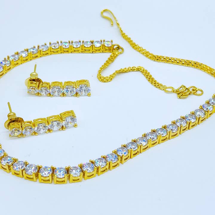 Scollo a diamante americano per la vendita all'ingrosso da parte di Sarah Shahid Designer Jewelry