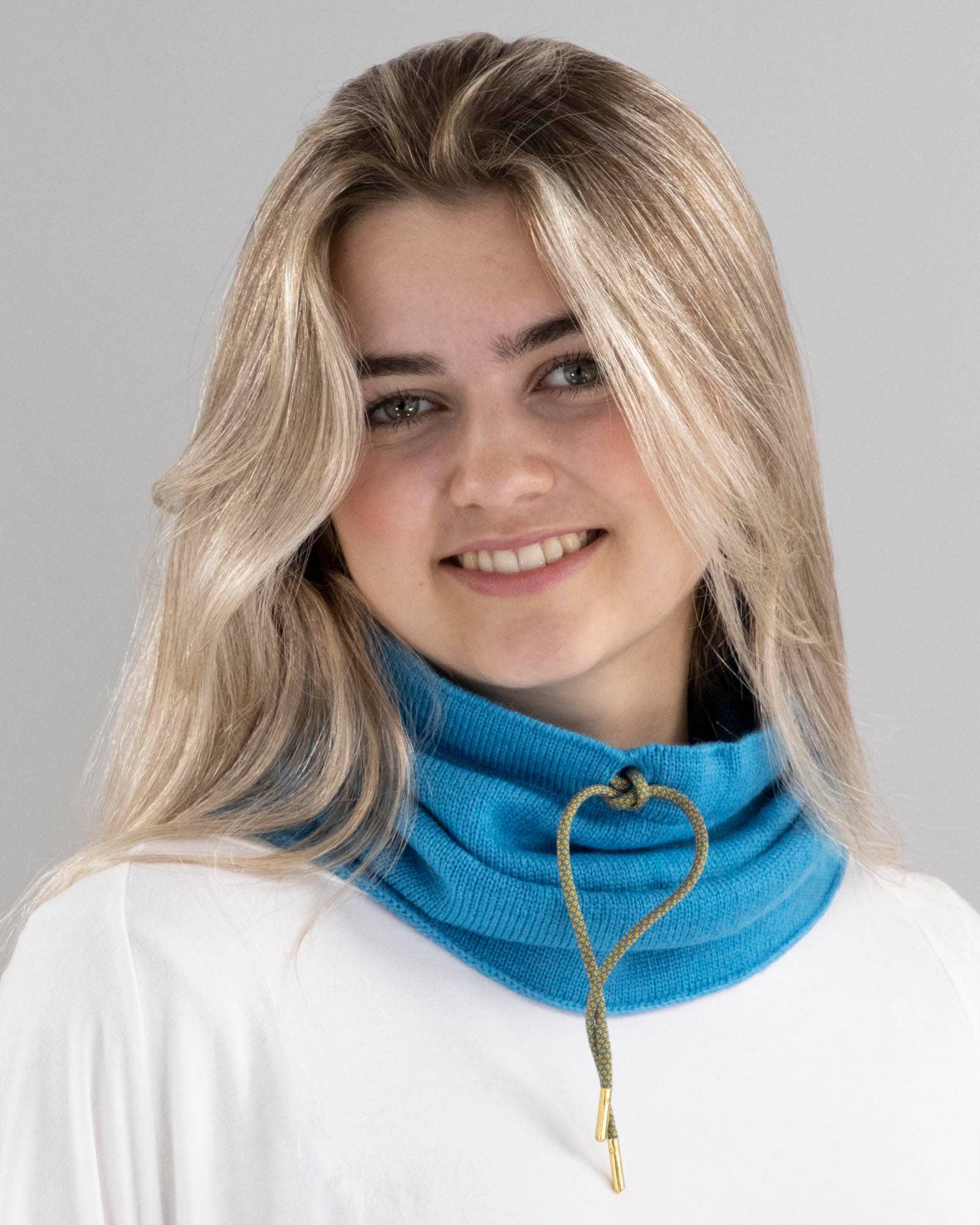 Cadenza Italy Ltd – wholesale Halsduk - Dam – 100% Merinoull Dragsko Snood8