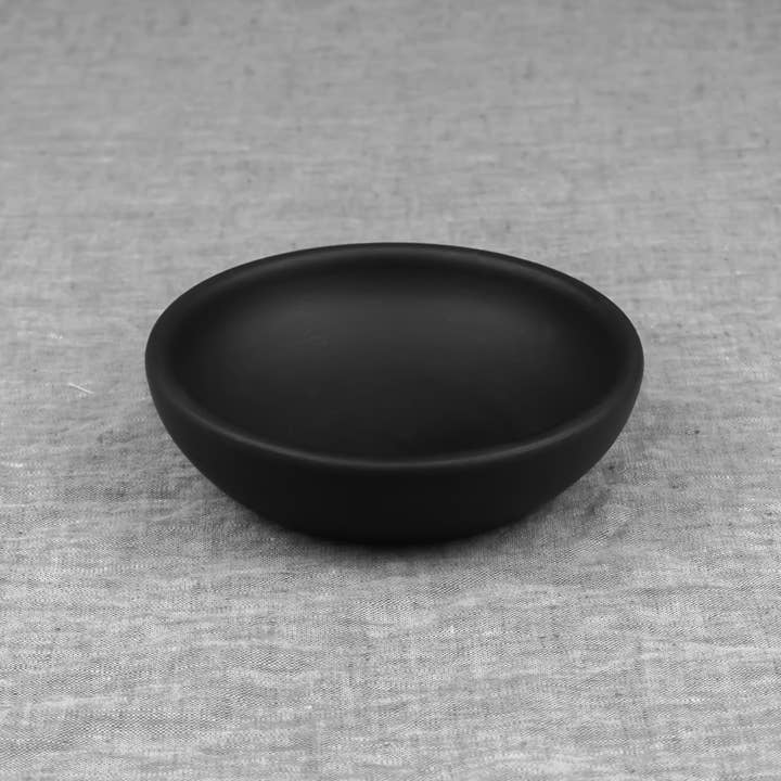 Grøn Home - Wholesale Bowl - RIIS Handmade Black Clay Bowl1