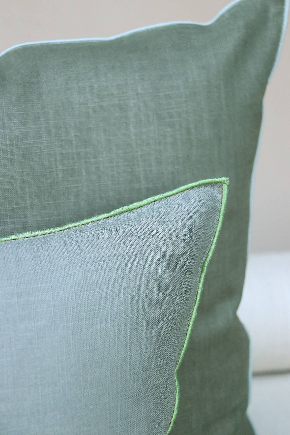 Giardino Segreto - Wholesale Throw/Decorative Pillow - Pure linen cushion CORDONCINO13